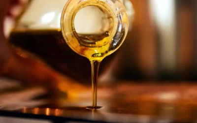 Oleje nośnikowe w&nbsp;aromaterapii – jak wybrać najlepszy olej bazowy do&nbsp;olejków eterycznych?
